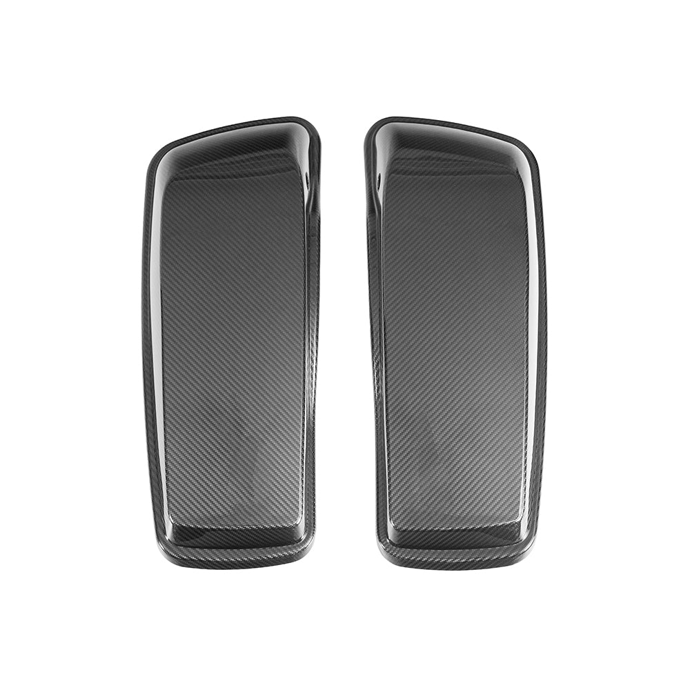 In addition to its three-layer wet carbon fiber construction, the inner layer of the cover is reinforced with an extra layer of Kevlar fiber, these saddle bags deliver superior strength, ultra-lightweight flexibility