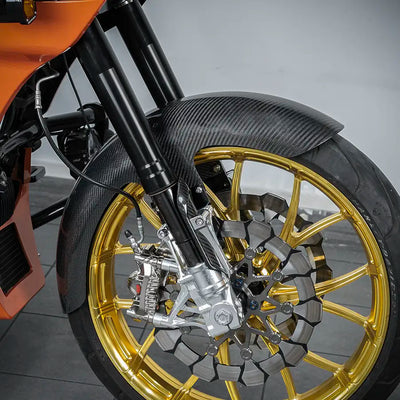 Carbon fiber long front fender for 19-inch and 21-inch wheels, glossy finish