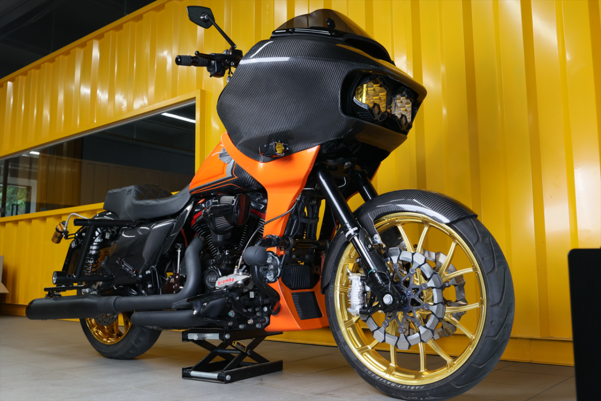 SuperGear custom Harley wheels 2