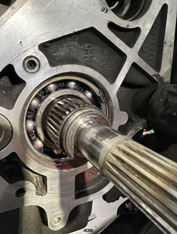 Transmission Output Shaft Seal Replacementpng